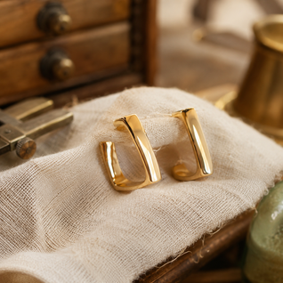 FINAL - Gold Plinot Earrings (Pair)